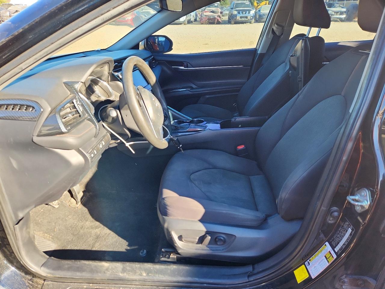 2020 TOYOTA CAMRY LE photo 7