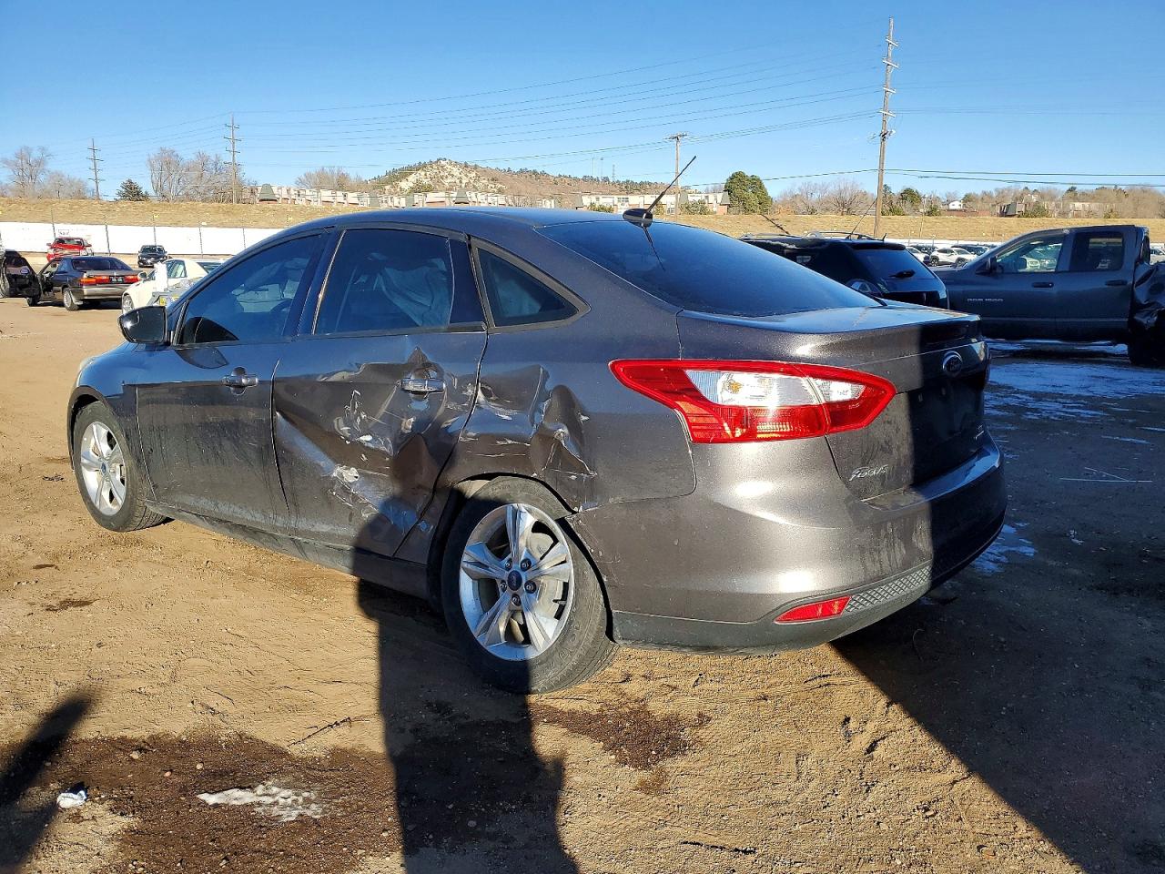 2014 FORD FOCUS SE photo 2