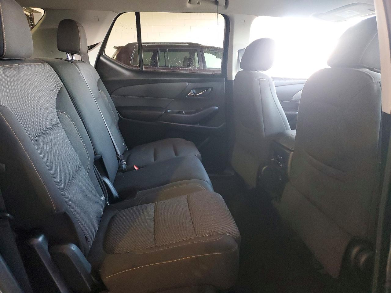 2019 CHEVROLET TRAVERSE LS photo 11