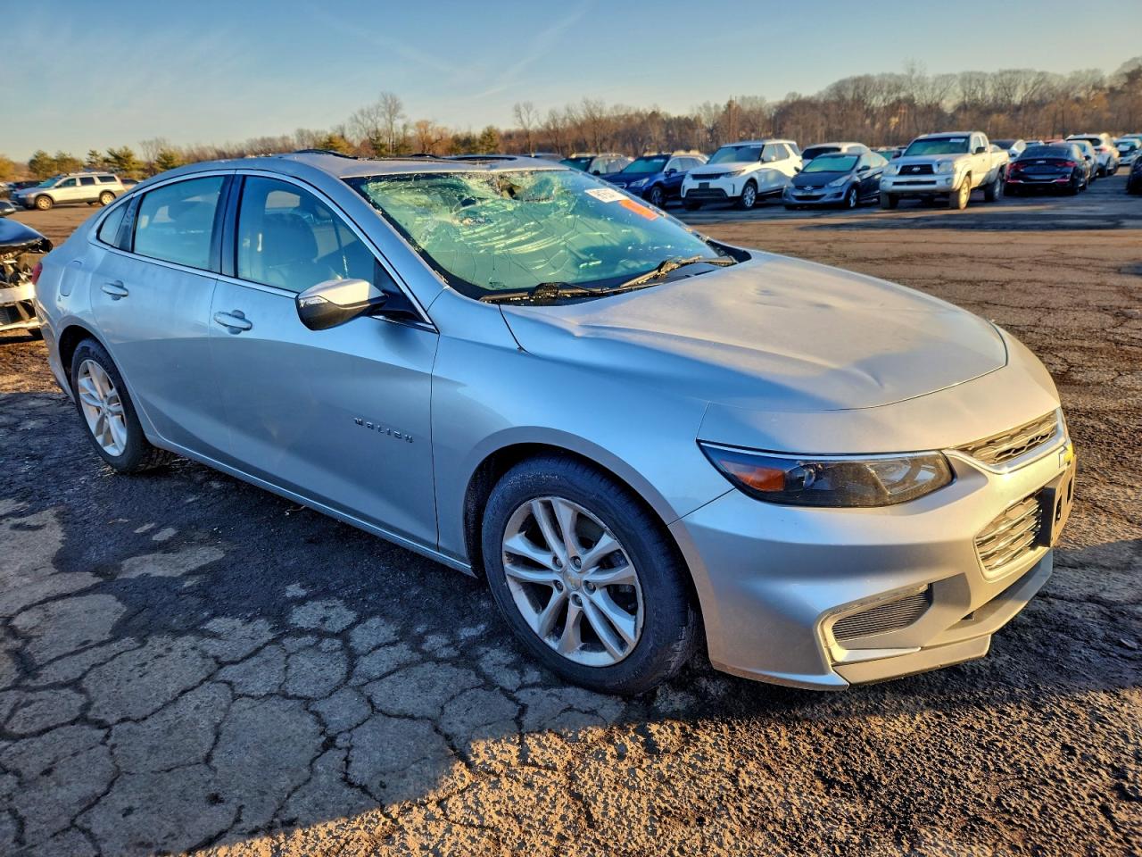 2016 CHEVROLET MALIBU LT photo 4