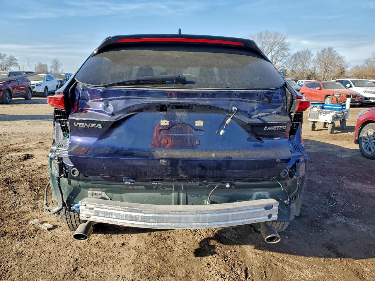 2023 TOYOTA VENZA LE photo 6