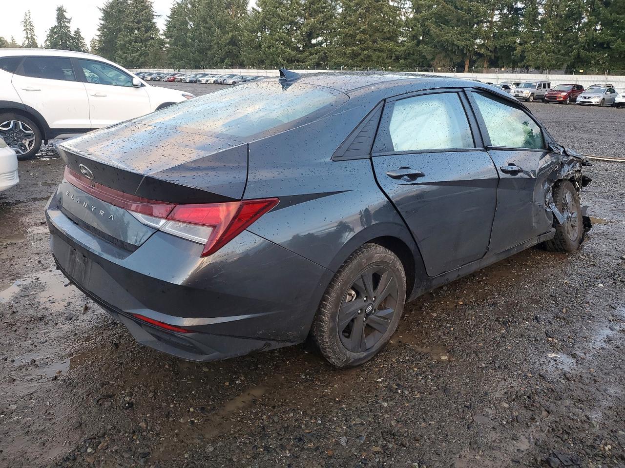 2023 HYUNDAI ELANTRA SEL photo 3