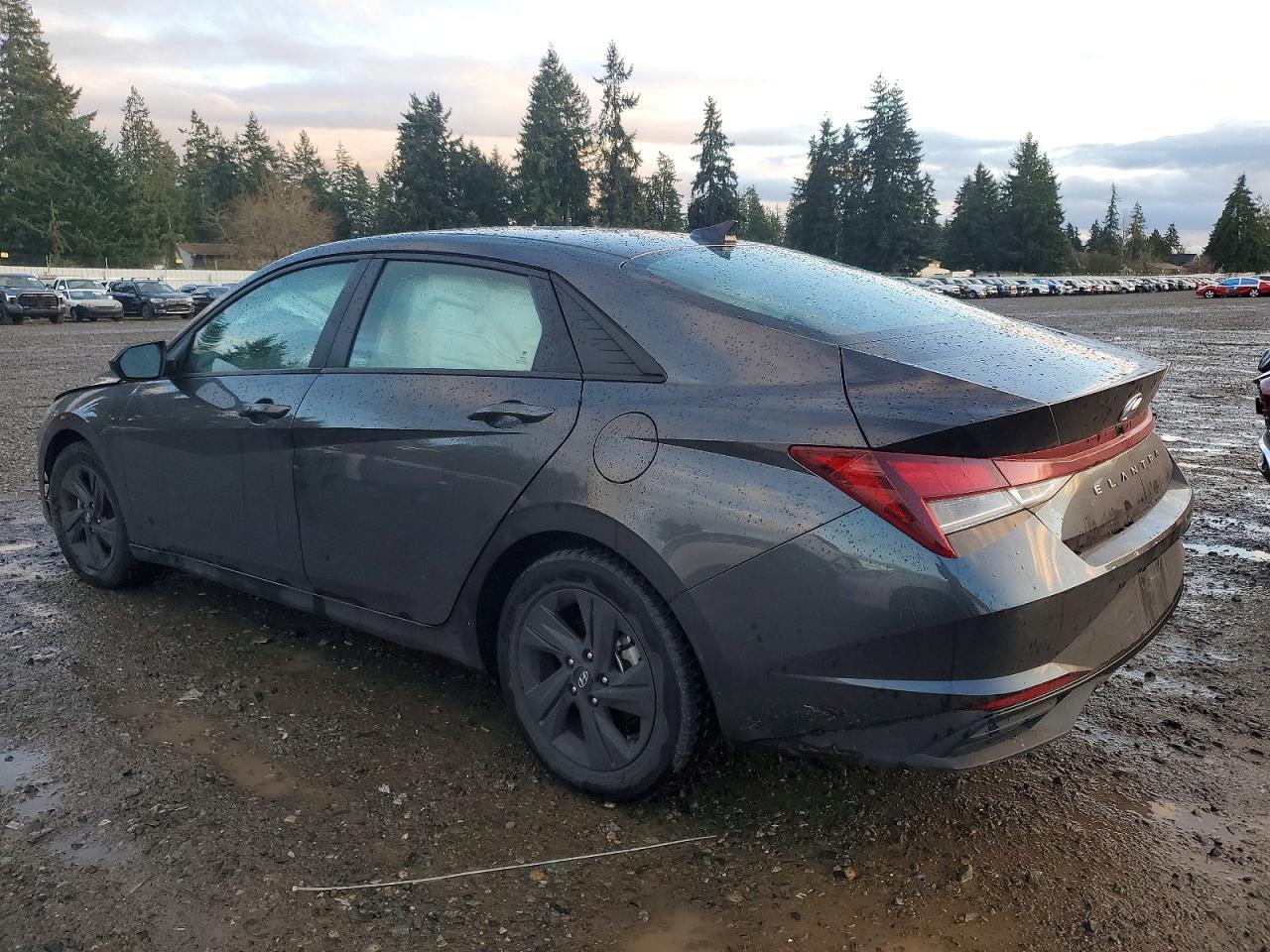 2023 HYUNDAI ELANTRA SEL photo 2