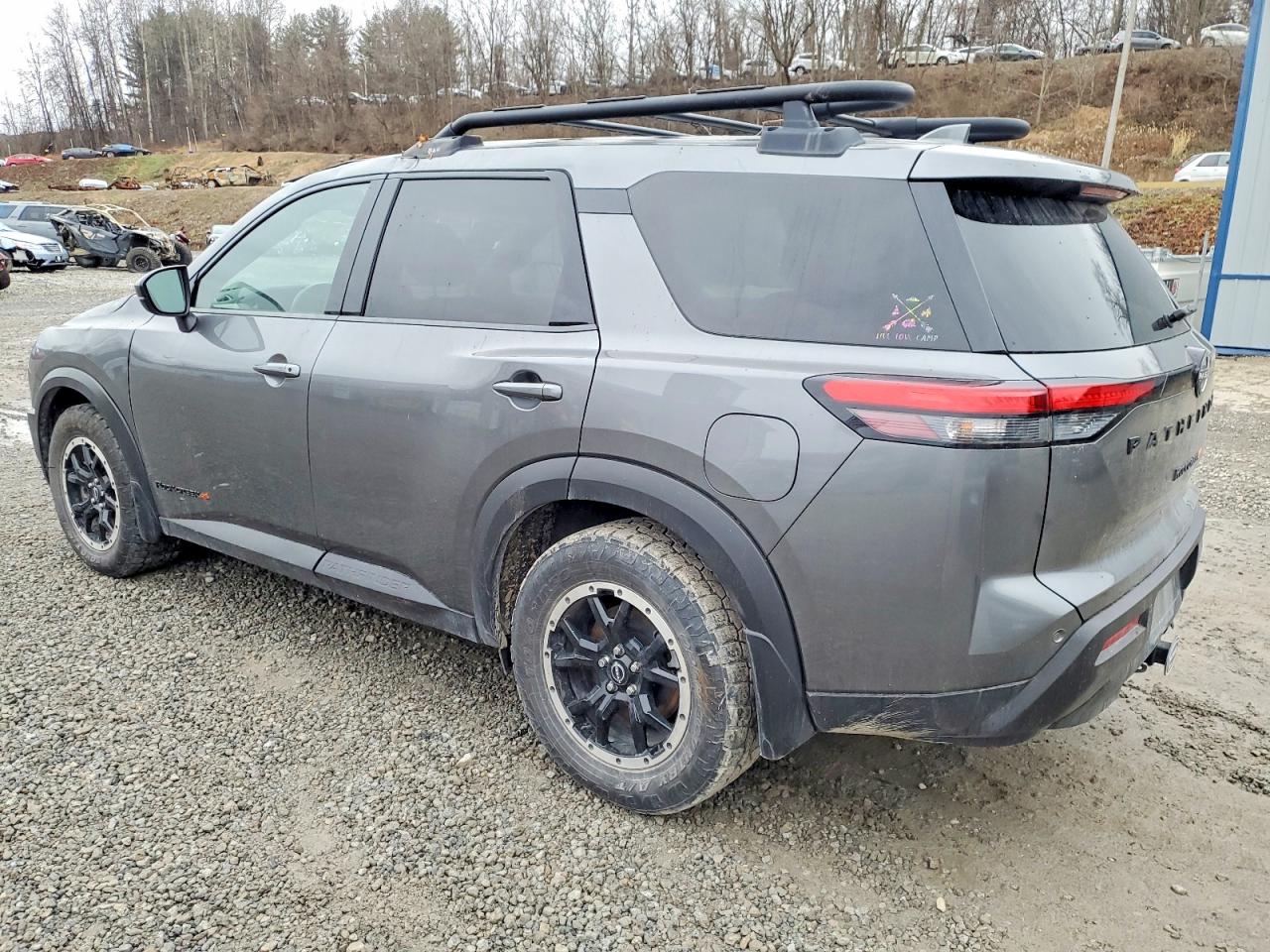 2023 NISSAN PATHFINDER SV photo 3