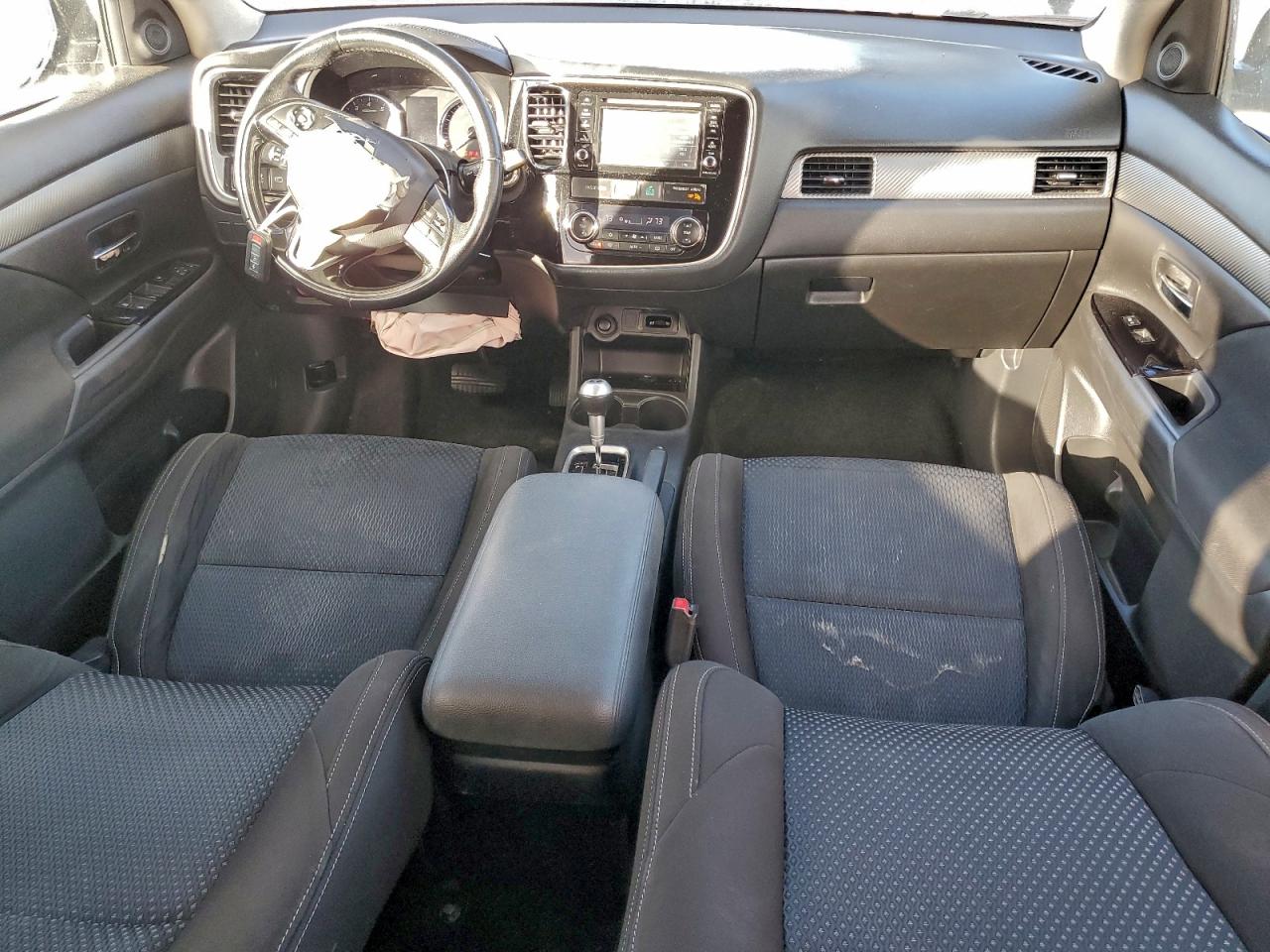 2016 MITSUBISHI OUTLANDER SE photo 15