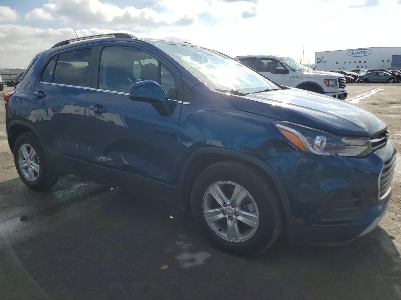 2019 CHEVROLET TRAX 1LT photo 4
