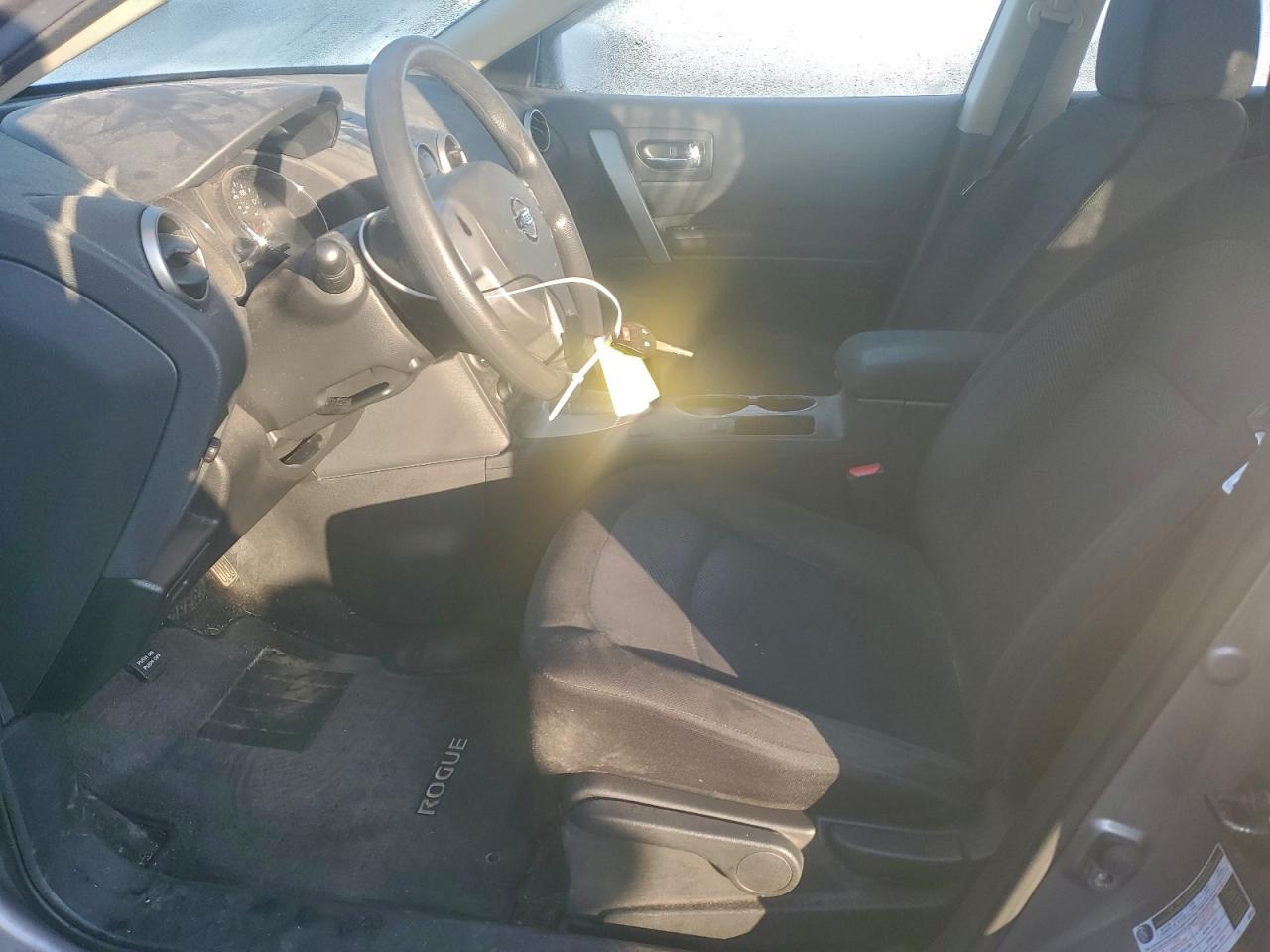 2013 NISSAN ROGUE S photo 7