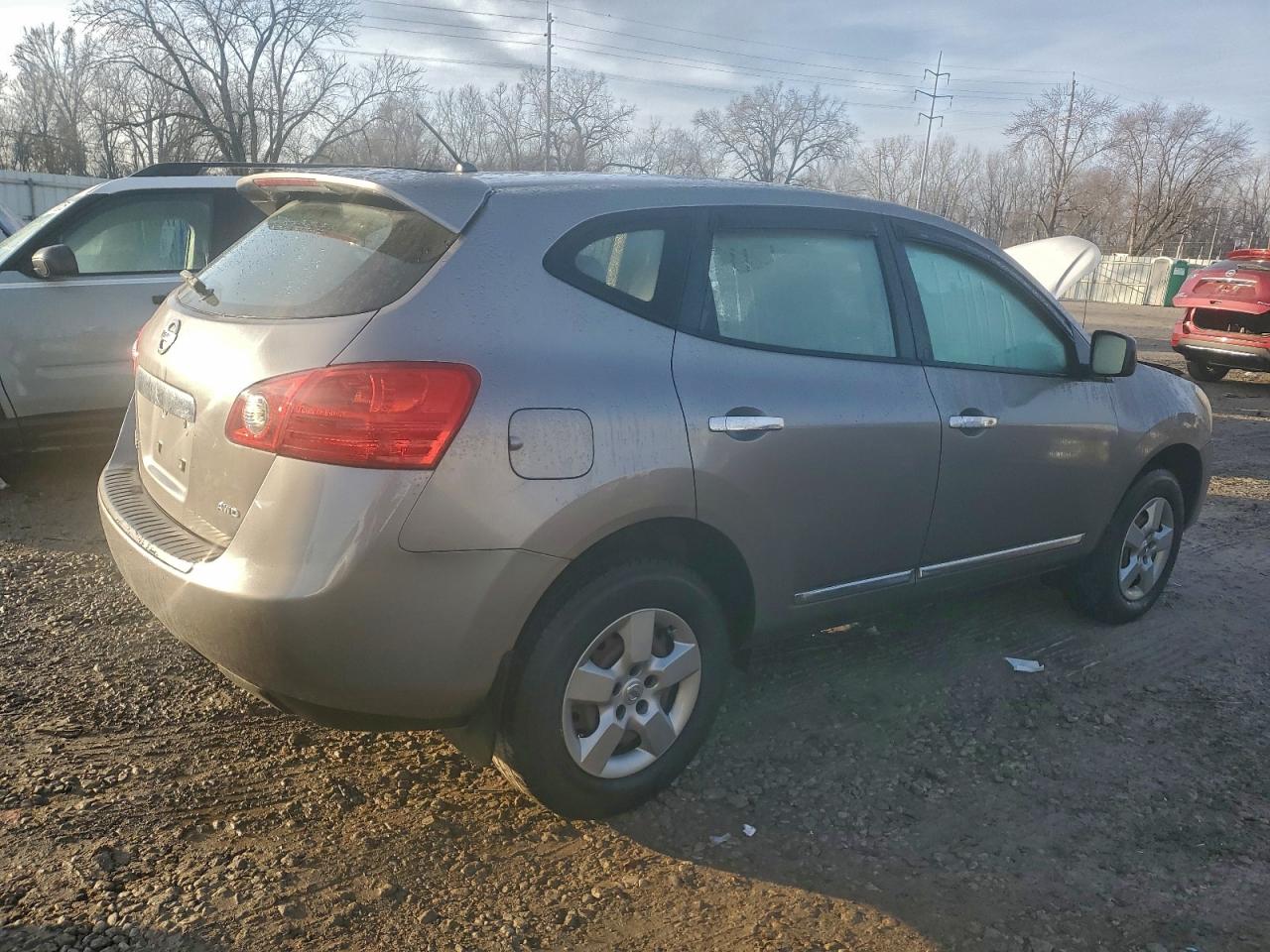 2013 NISSAN ROGUE S photo 3