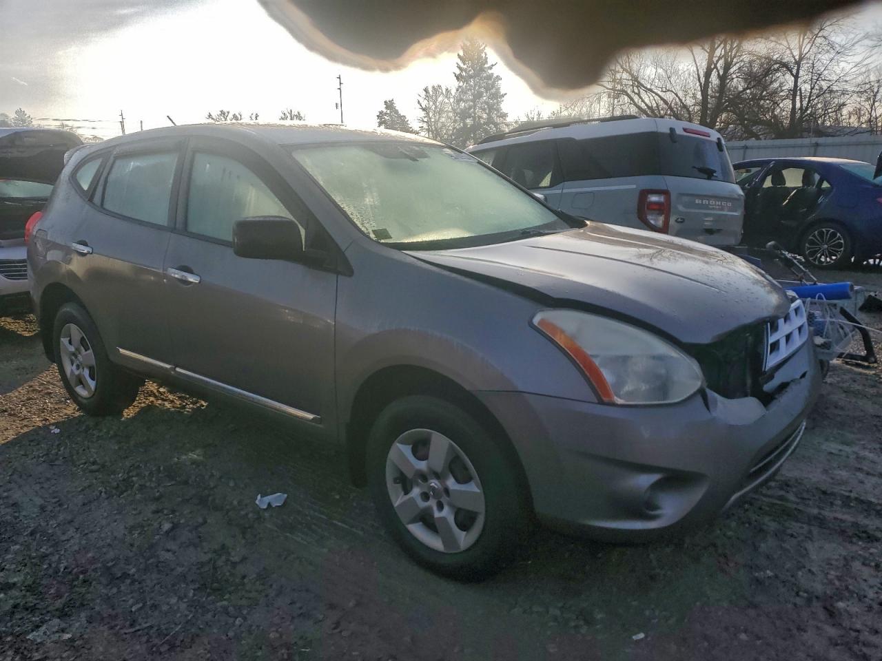 2013 NISSAN ROGUE S photo 4