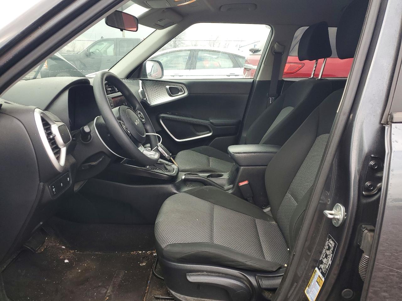 2022 KIA SOUL LX photo 7