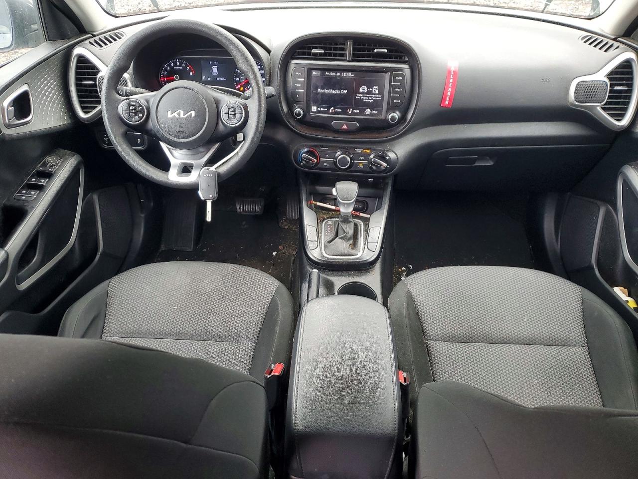 2022 KIA SOUL LX photo 8