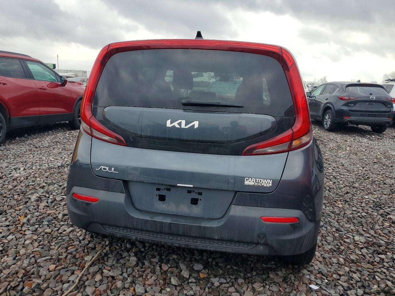 2022 KIA SOUL LX photo 6