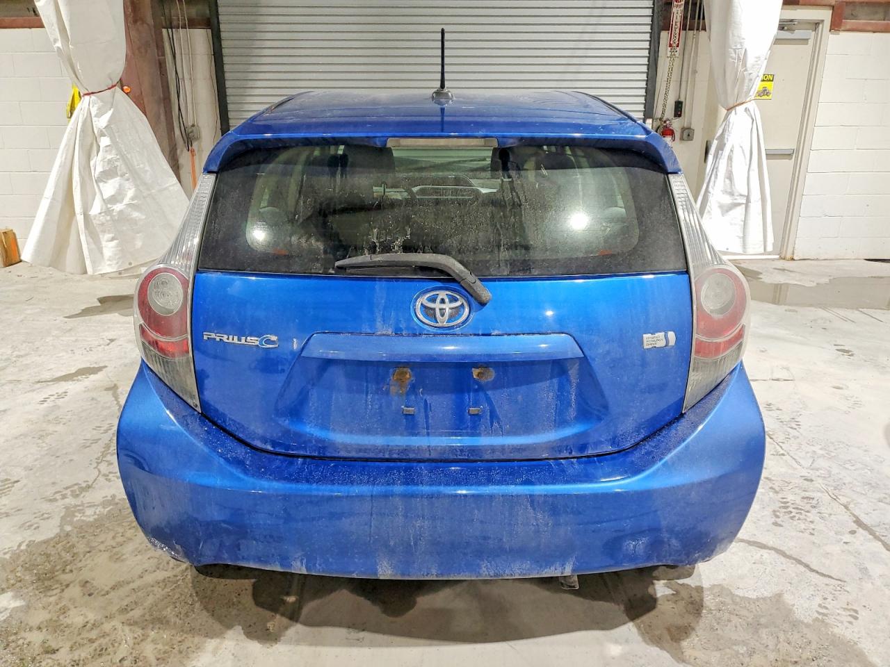 2012 TOYOTA PRIUS C photo 6