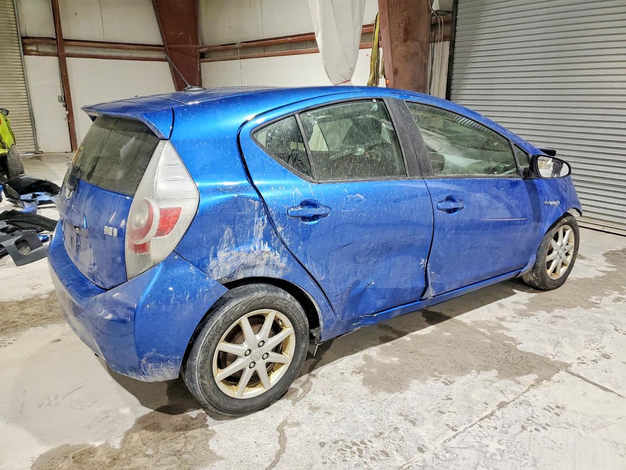 2012 TOYOTA PRIUS C photo 3