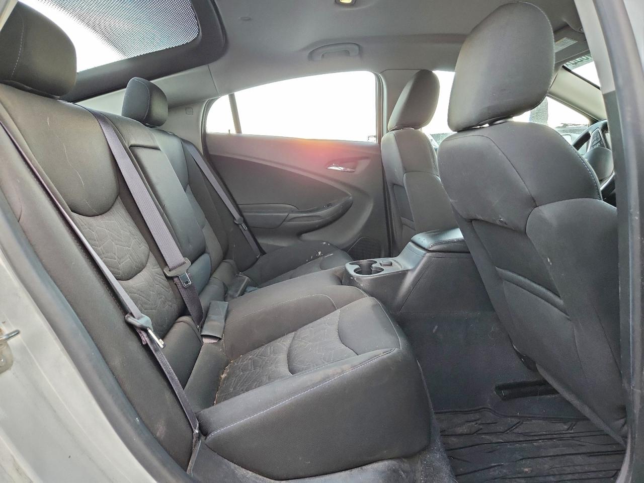 2017 CHEVROLET VOLT LT photo 10