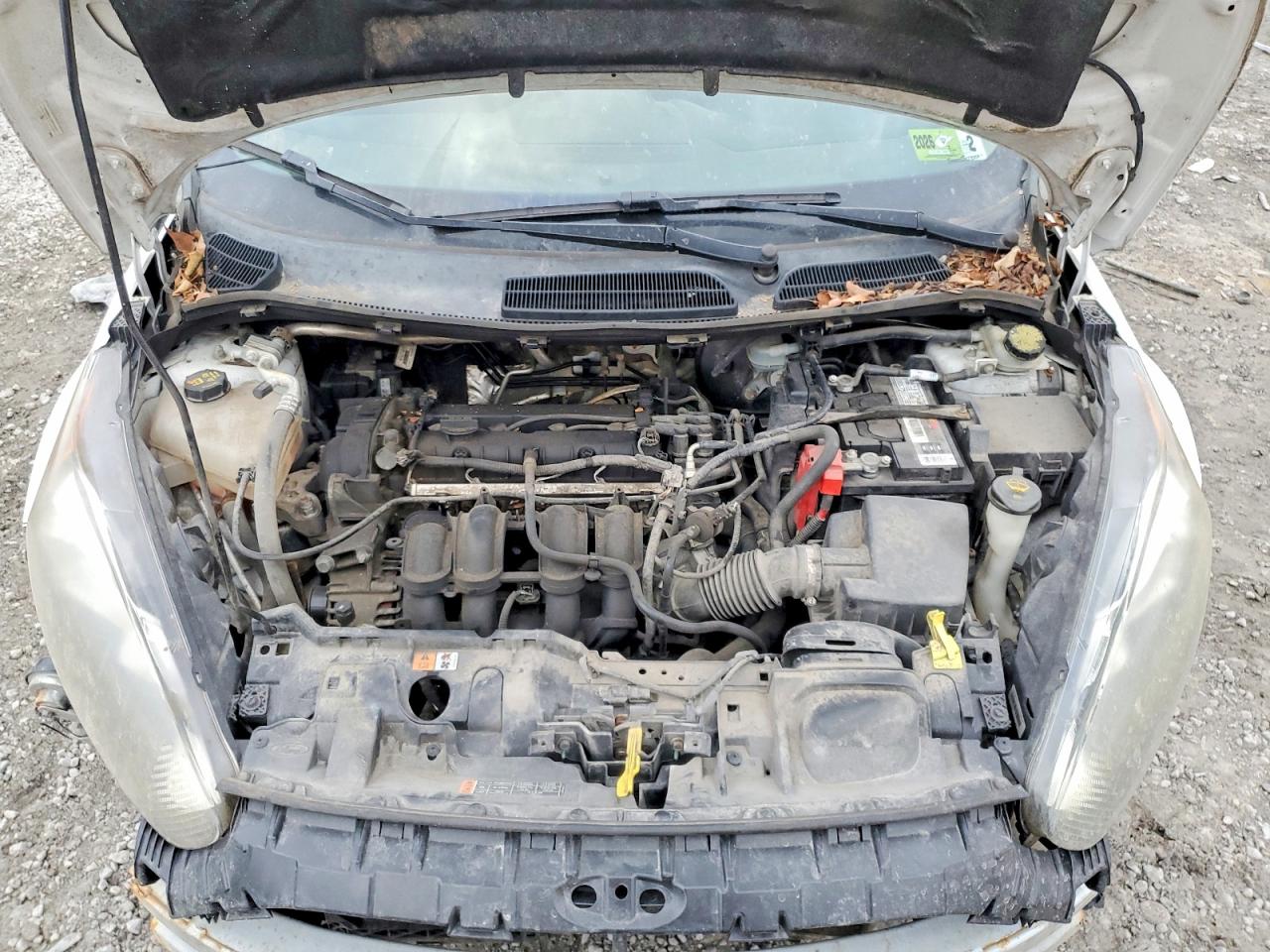 2015 FORD FIESTA S photo 11