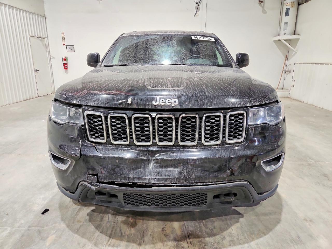 2020 JEEP GRAND CHEROKEE LAREDO photo 5