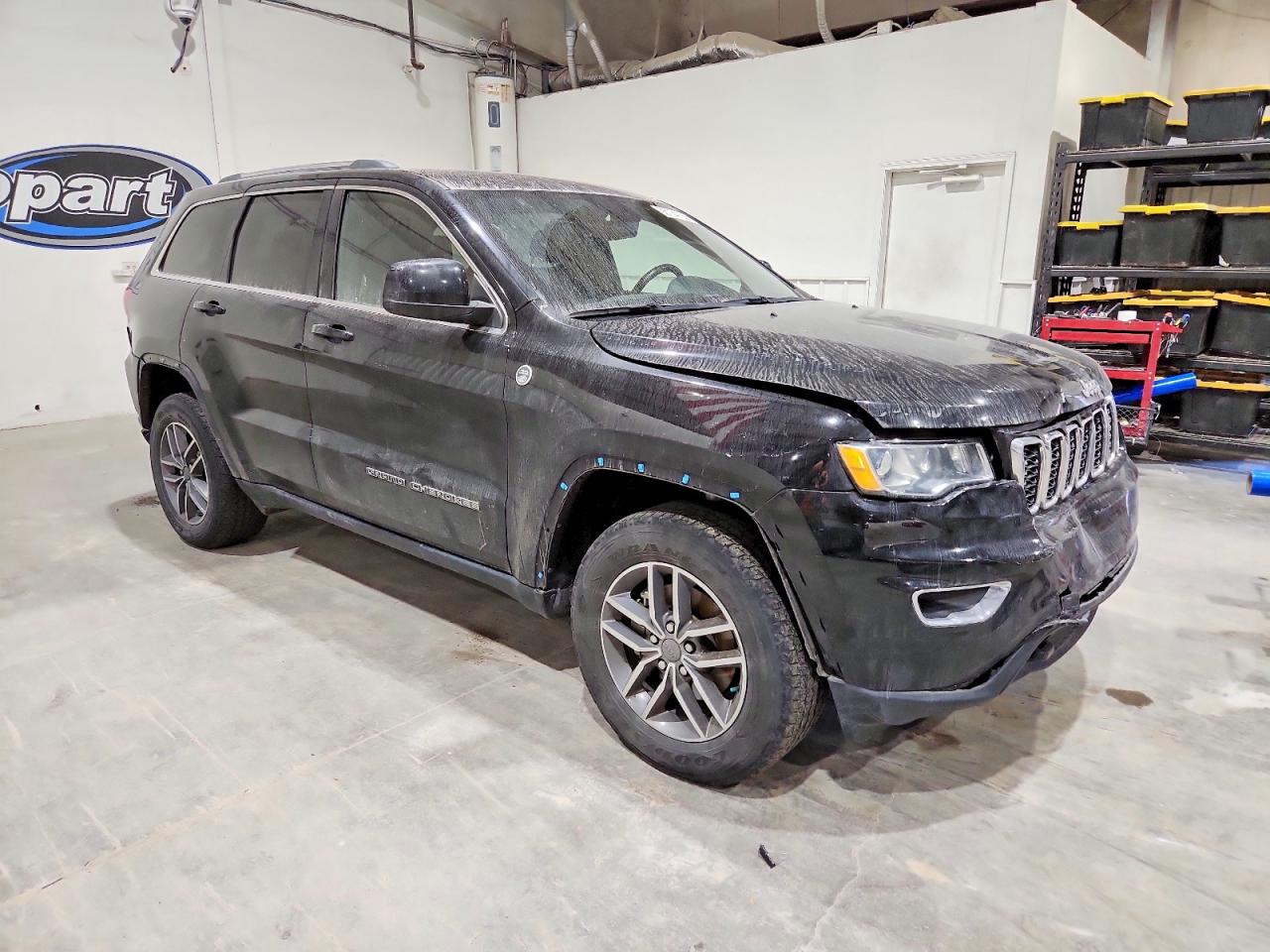 2020 JEEP GRAND CHEROKEE LAREDO photo 4