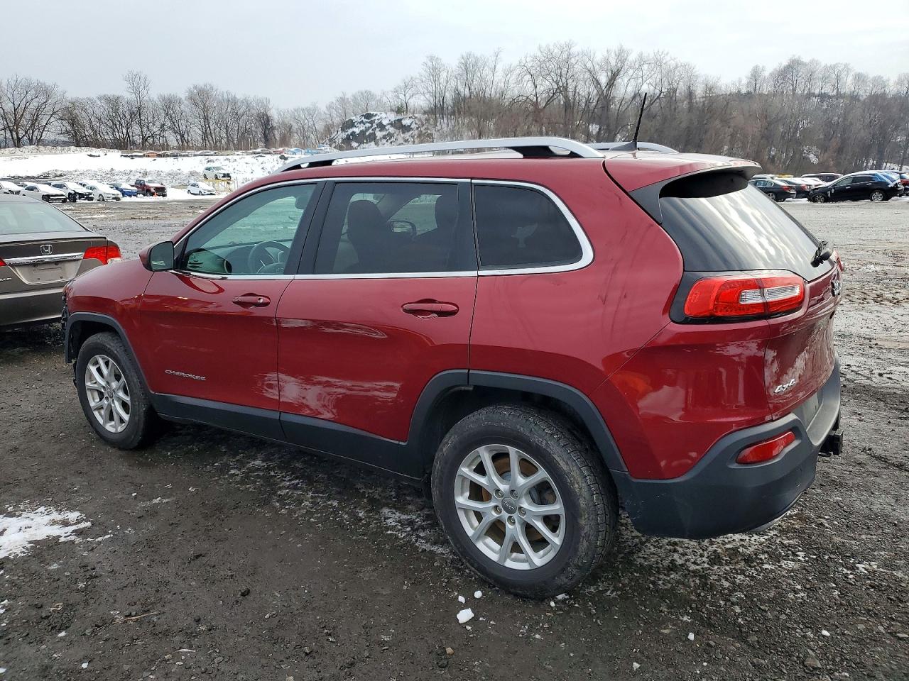 2017 JEEP CHEROKEE LATITUDE photo 2