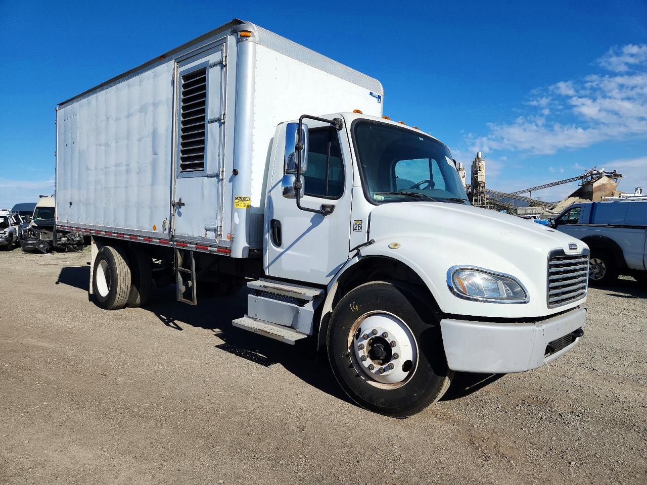 2013 FREIGHTLINER BUSINESS CLASS M2 DELIVERY TRUCK photo 4