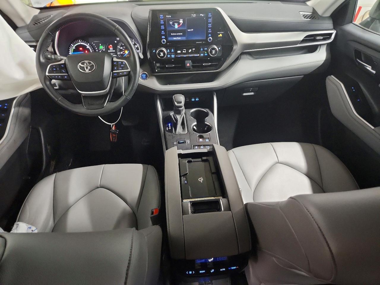 2022 TOYOTA HIGHLANDER HYBRID XLE photo 8