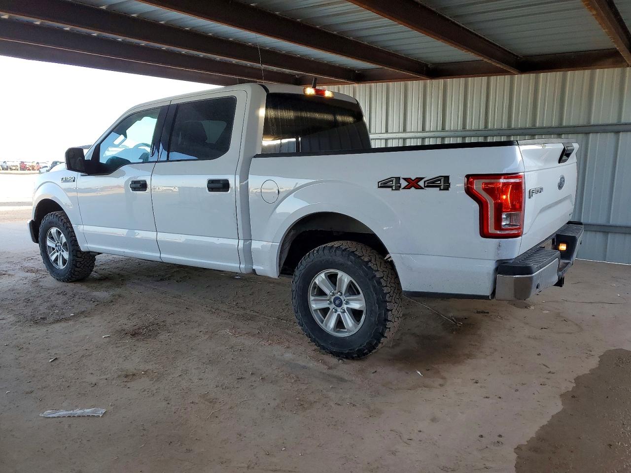 2015 FORD F150 SUPERCREW photo 2