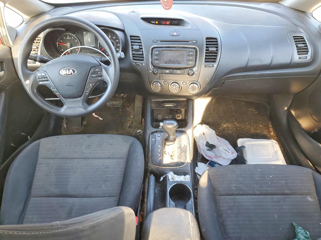 2017 KIA FORTE LX photo 8