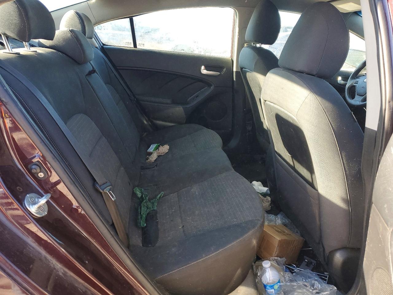 2017 KIA FORTE LX photo 10