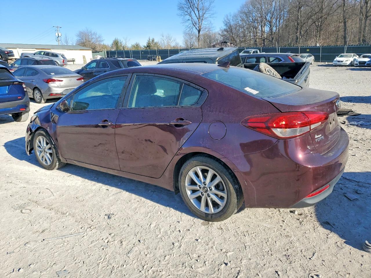 2017 KIA FORTE LX photo 2