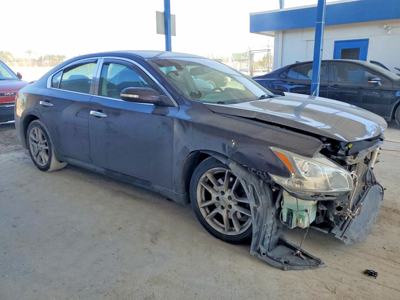 2010 NISSAN MAXIMA S photo 7
