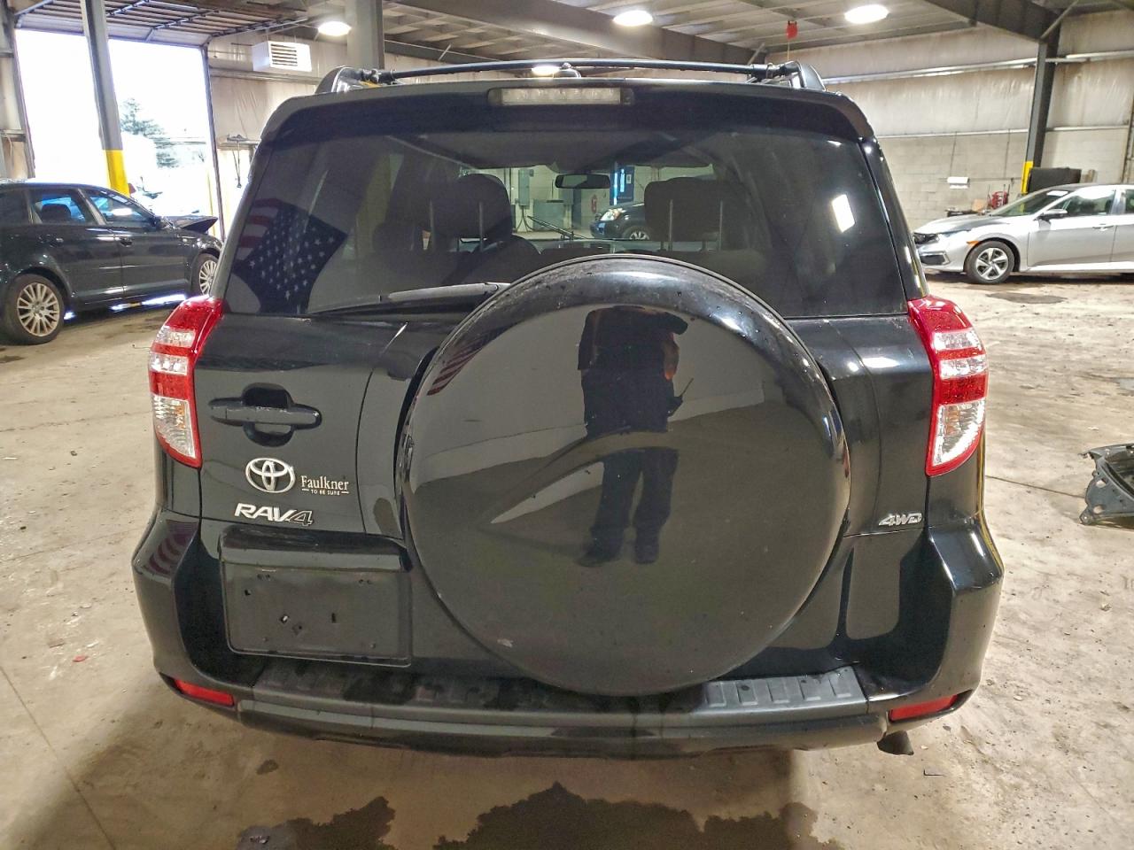 2011 TOYOTA RAV4 photo 6