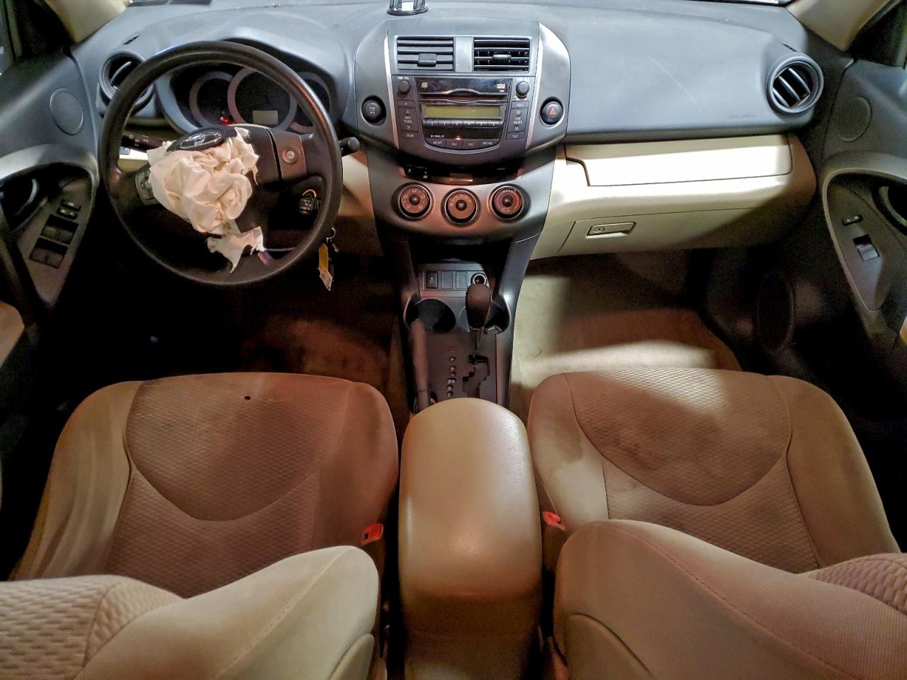 2011 TOYOTA RAV4 photo 8