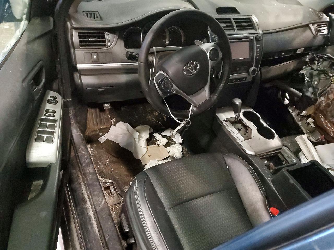 2012 TOYOTA CAMRY BASE photo 8