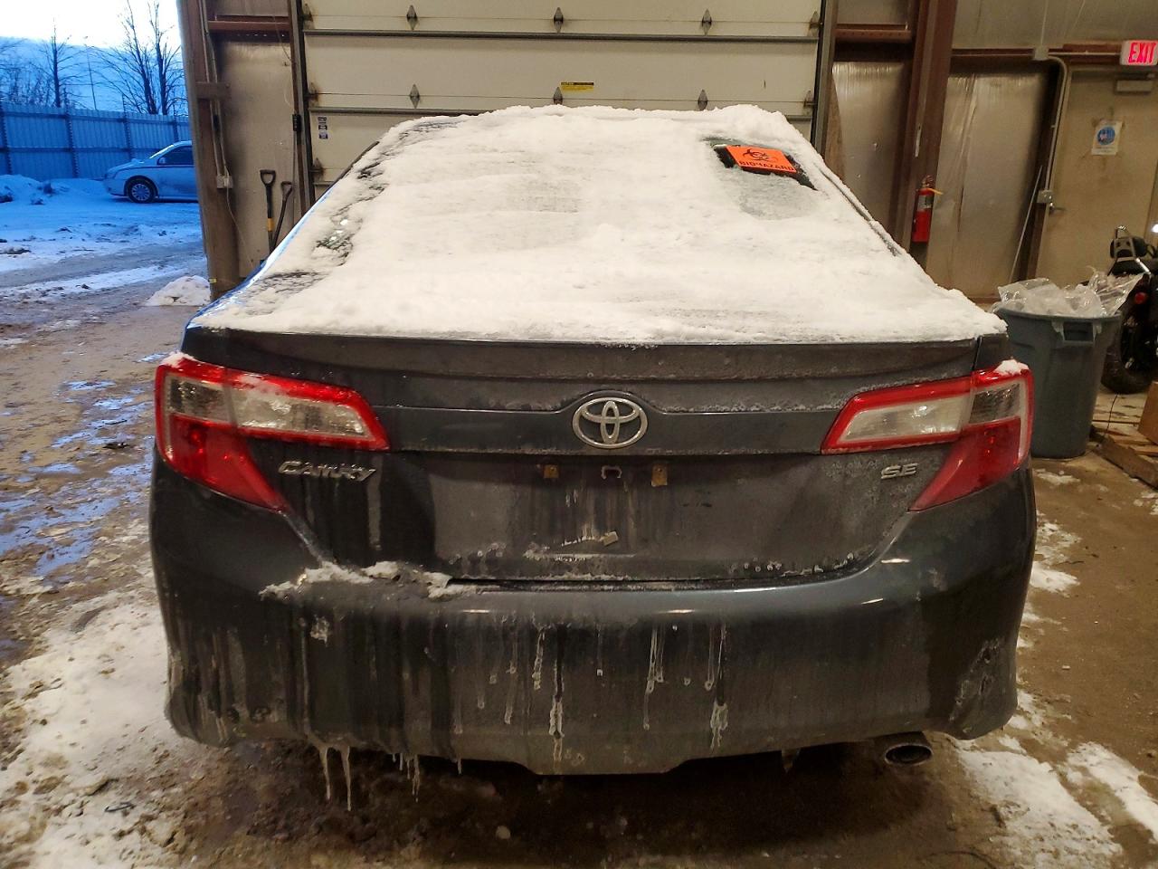 2012 TOYOTA CAMRY BASE photo 6