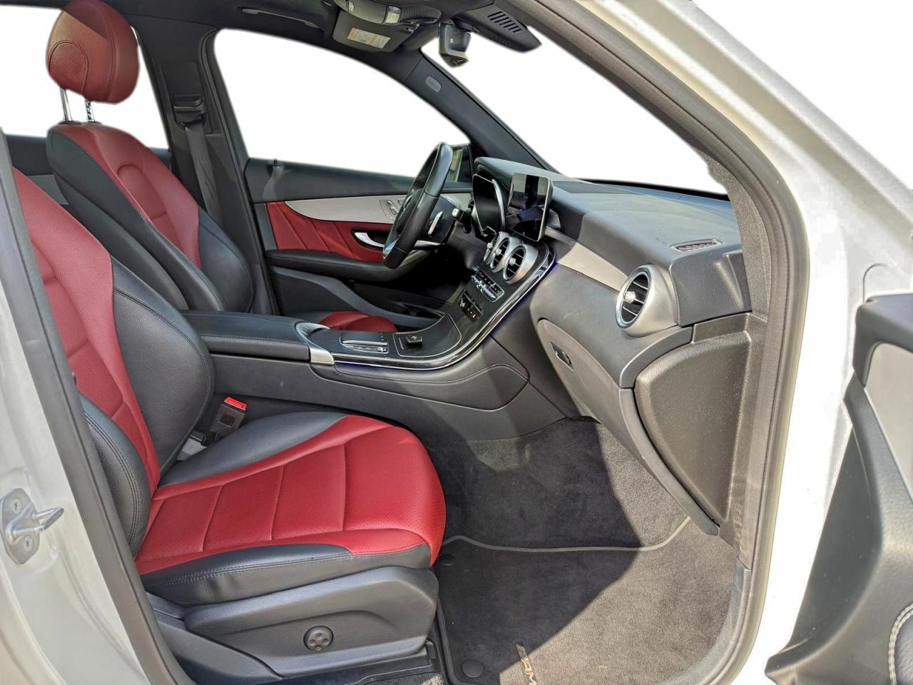 2021 MERCEDES-BENZ GLC 300 photo 5
