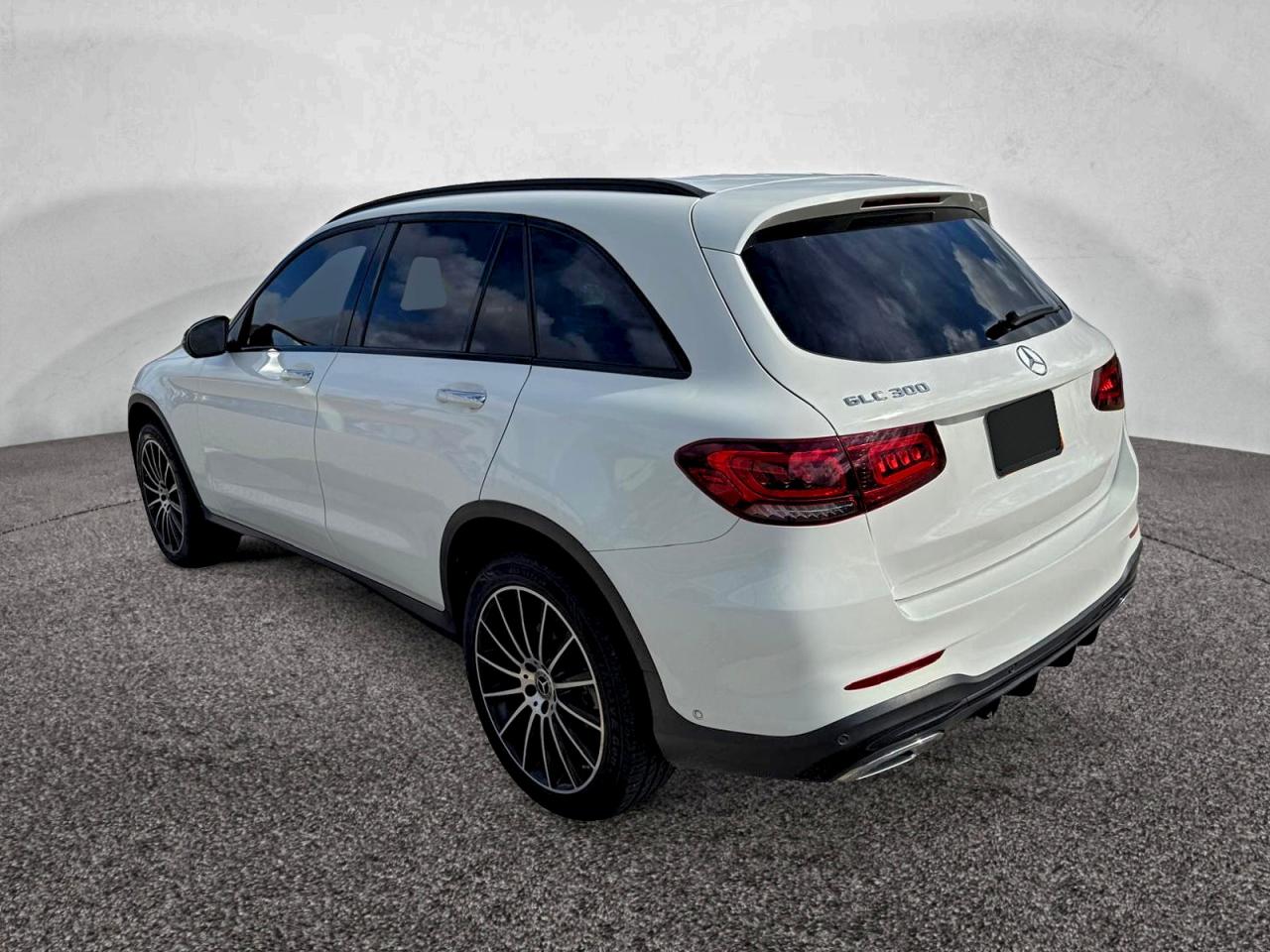 2021 MERCEDES-BENZ GLC 300 photo 3