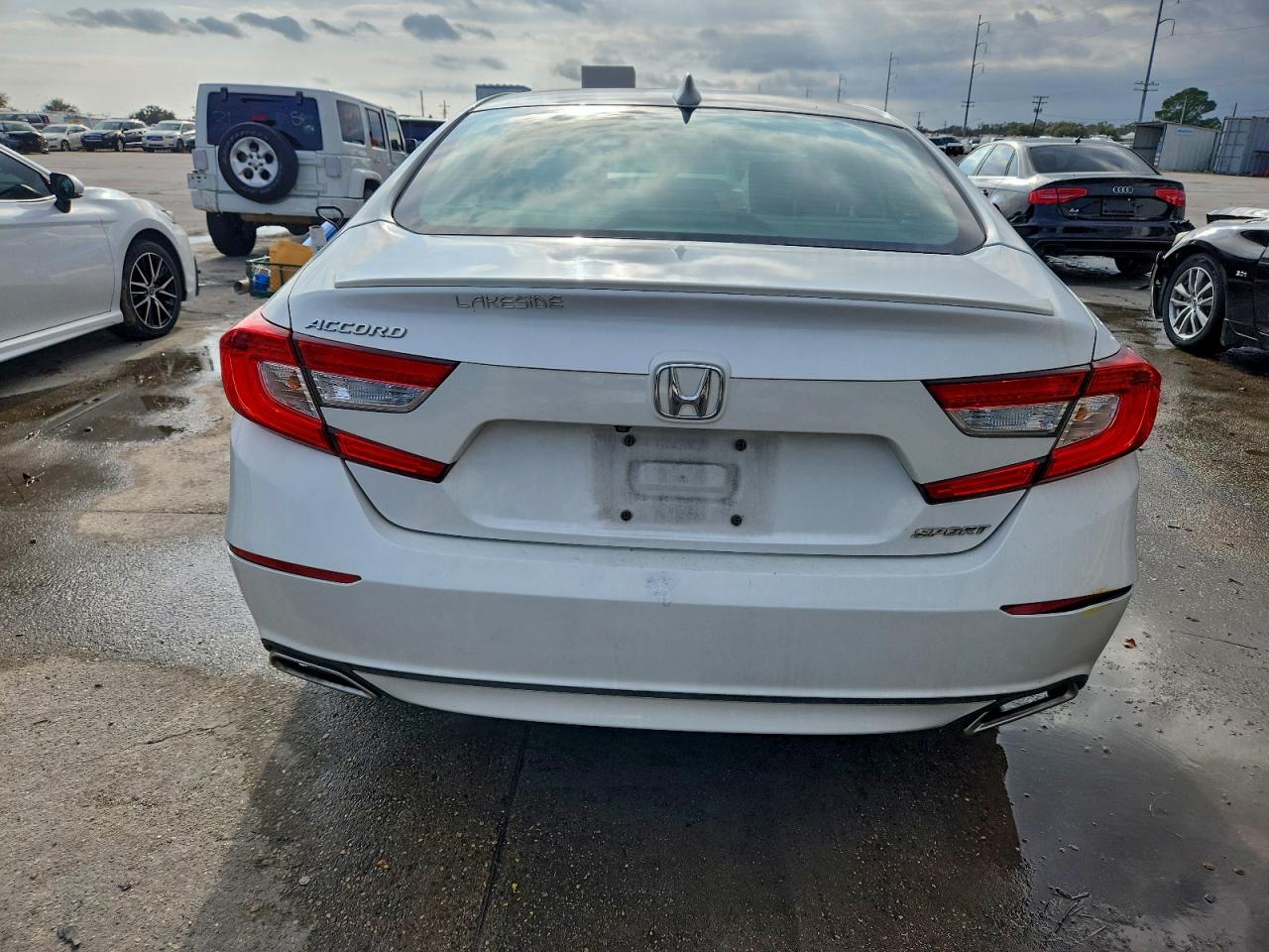 2018 HONDA ACCORD SPORT photo 11