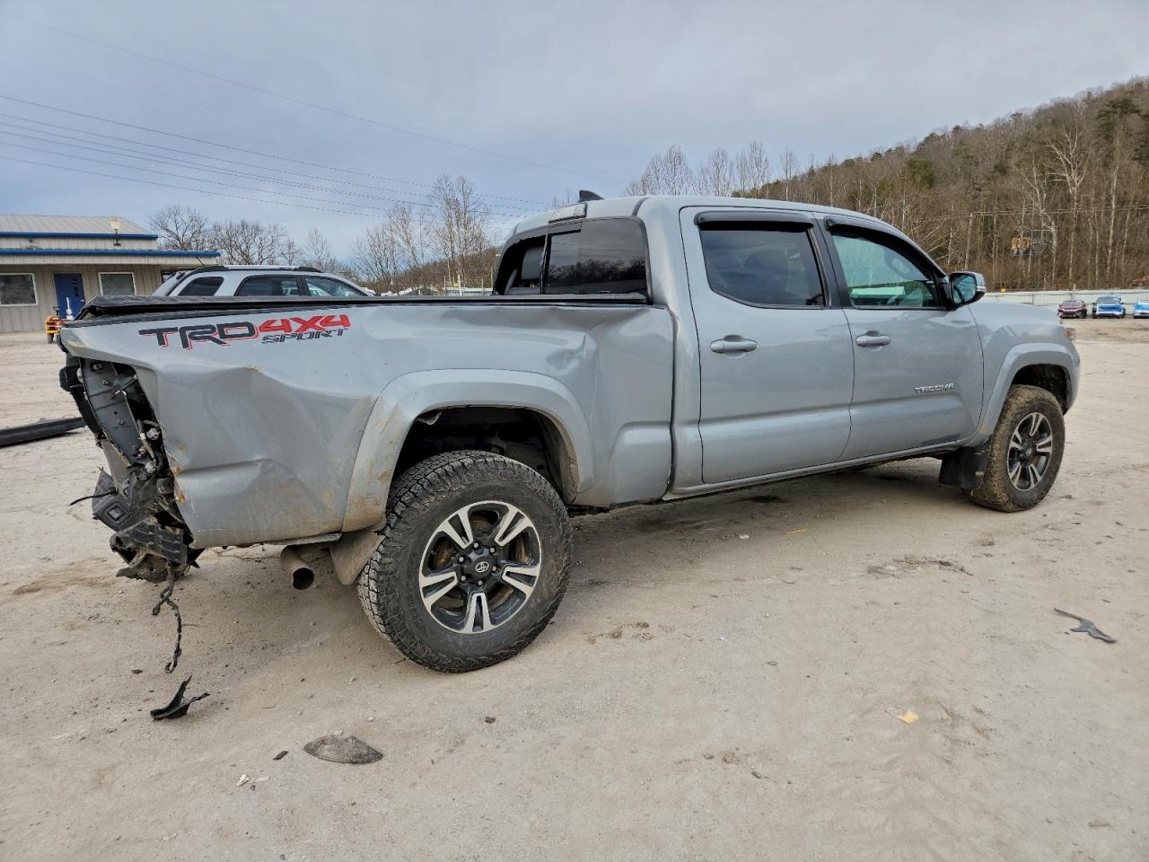 2019 TOYOTA TACOMA DOUBLE CAB photo 3