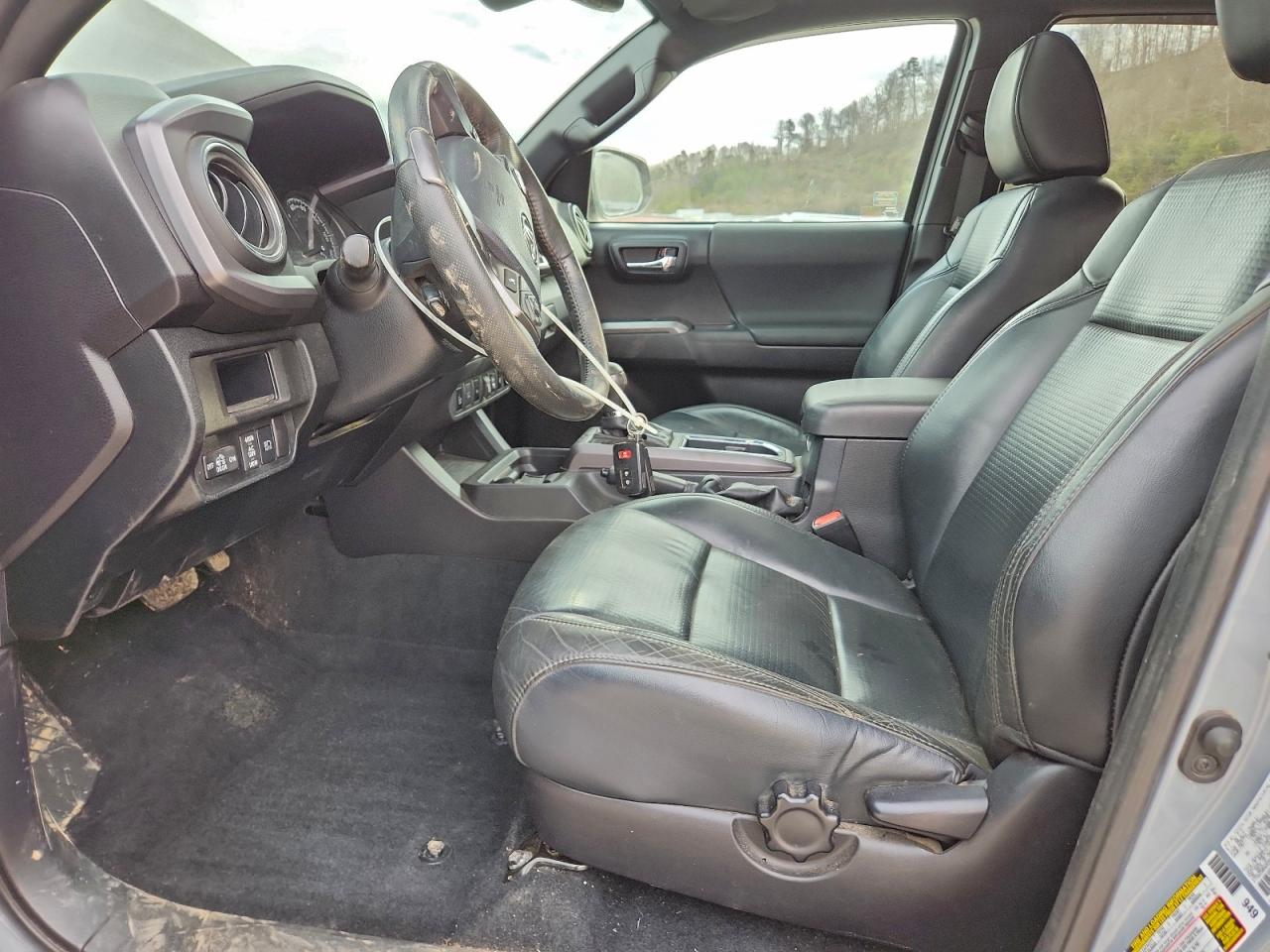 2019 TOYOTA TACOMA DOUBLE CAB photo 7