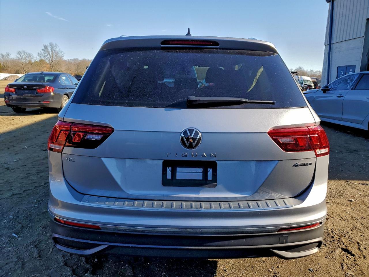2024 VOLKSWAGEN TIGUAN SE photo 6