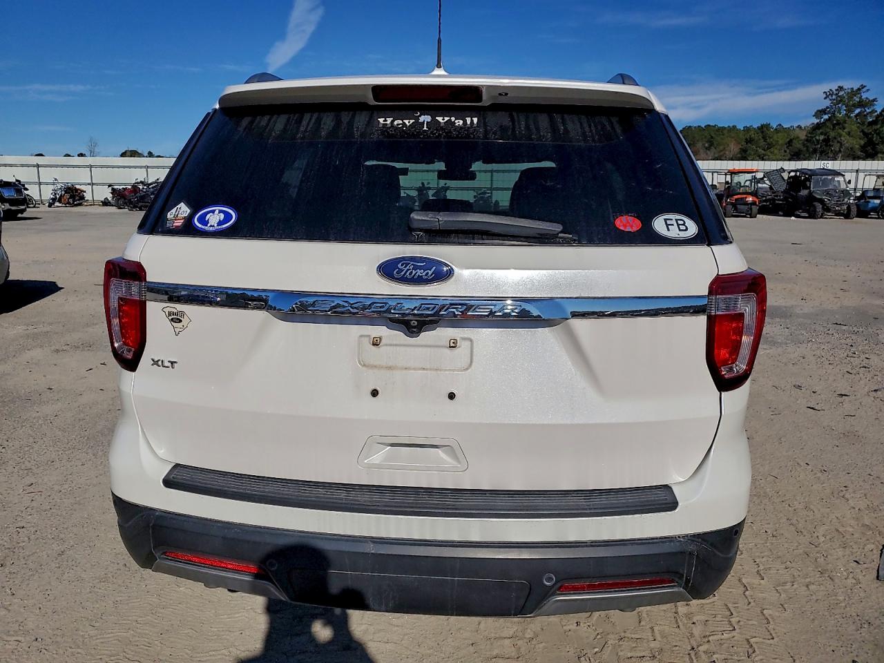 2019 FORD EXPLORER XLT photo 11