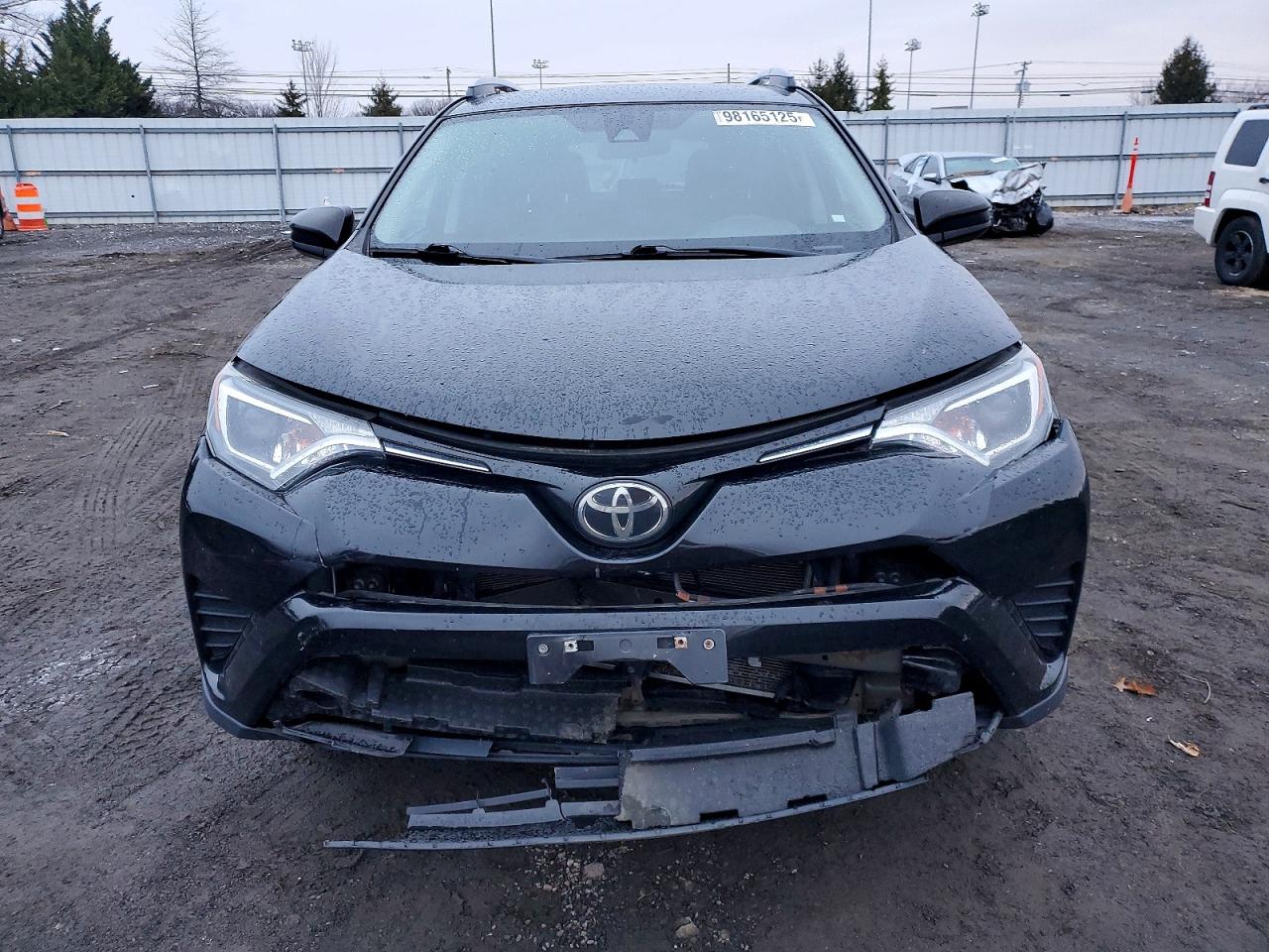 2017 TOYOTA RAV4 LE photo 5