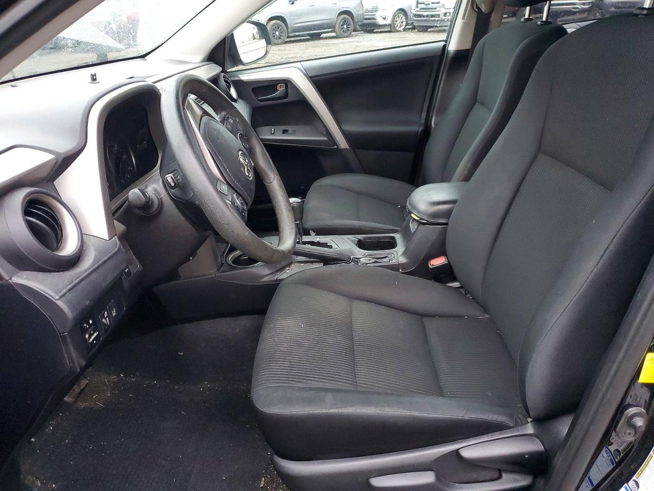 2017 TOYOTA RAV4 LE photo 7