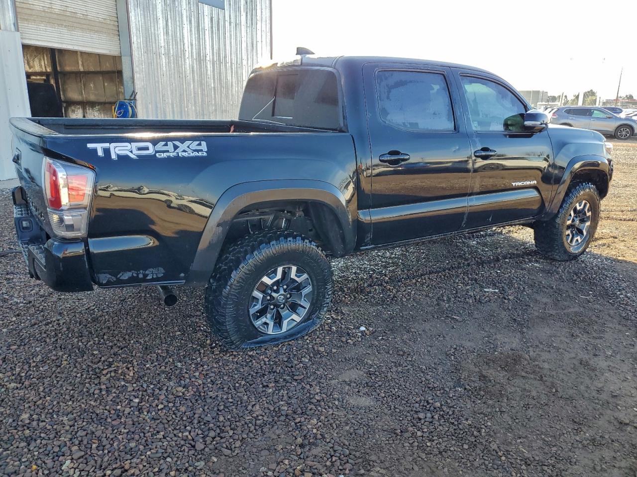 2021 TOYOTA TACOMA DOUBLE CAB photo 3