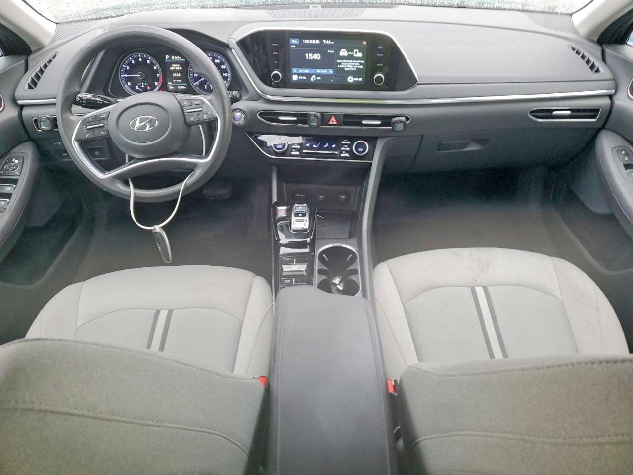 2020 HYUNDAI SONATA SEL photo 8