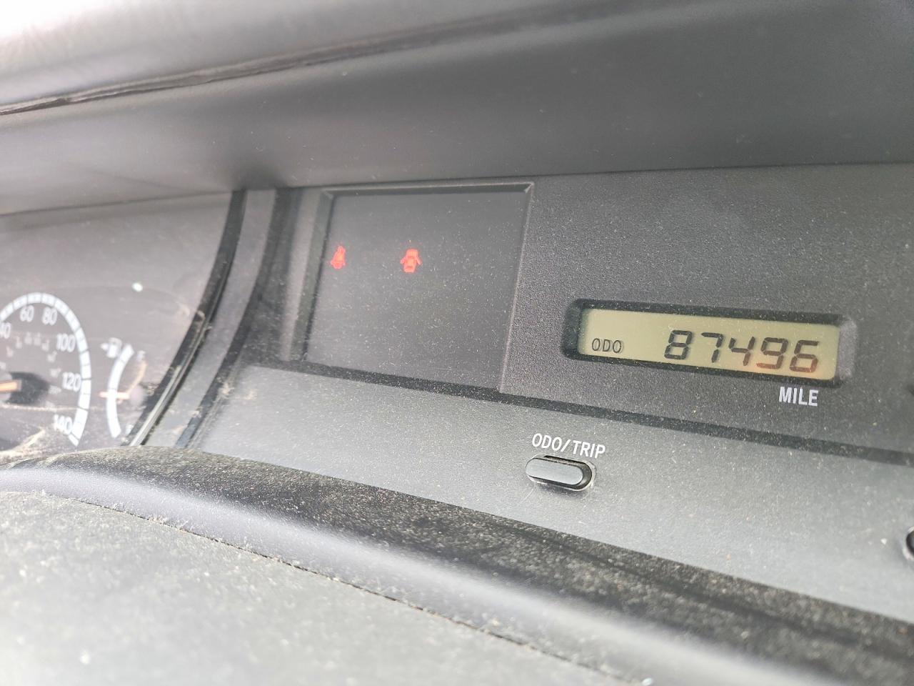 2000 TOYOTA AVALON XL photo 9