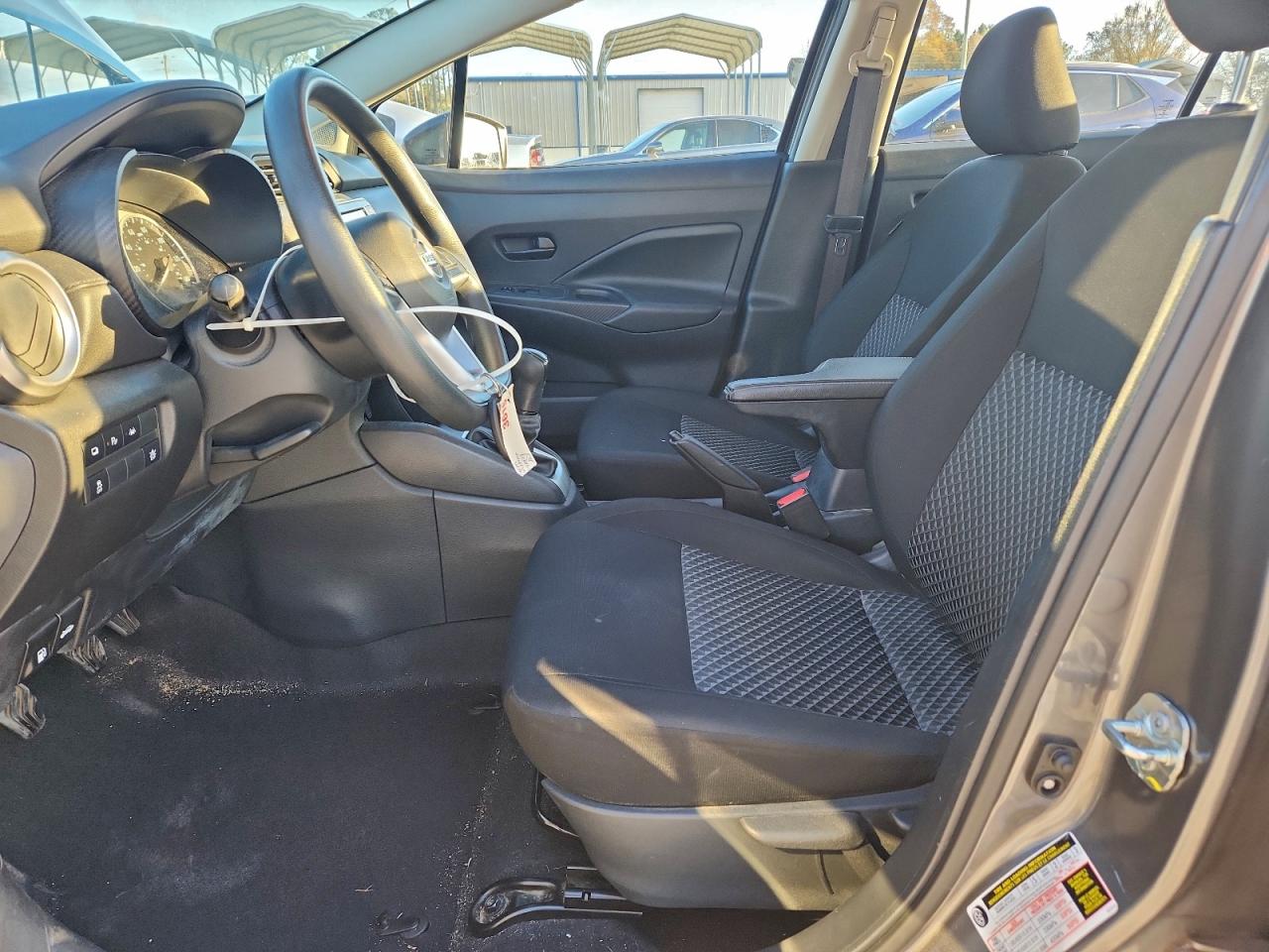 2021 NISSAN VERSA S photo 7