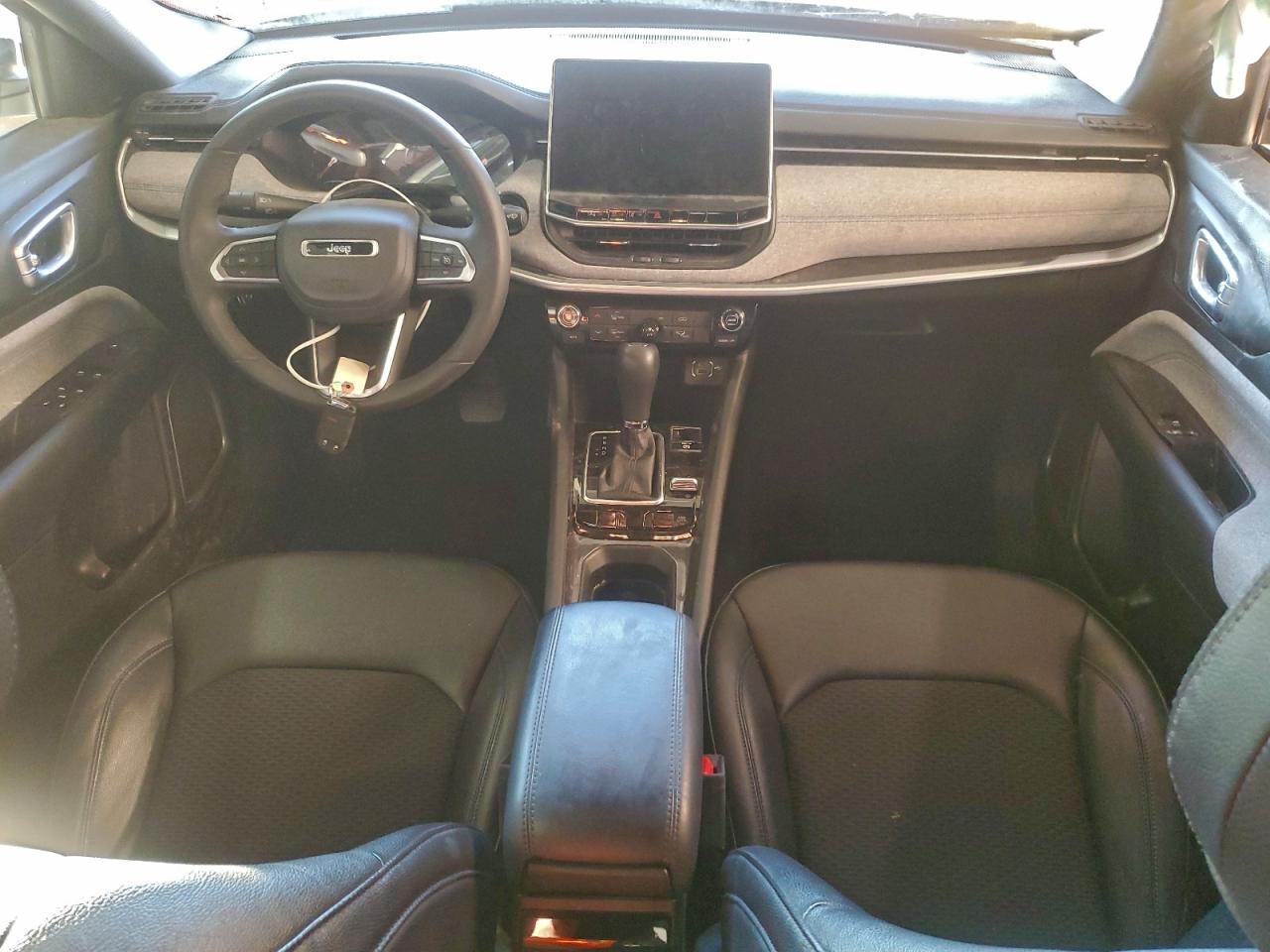 2024 JEEP COMPASS photo 8