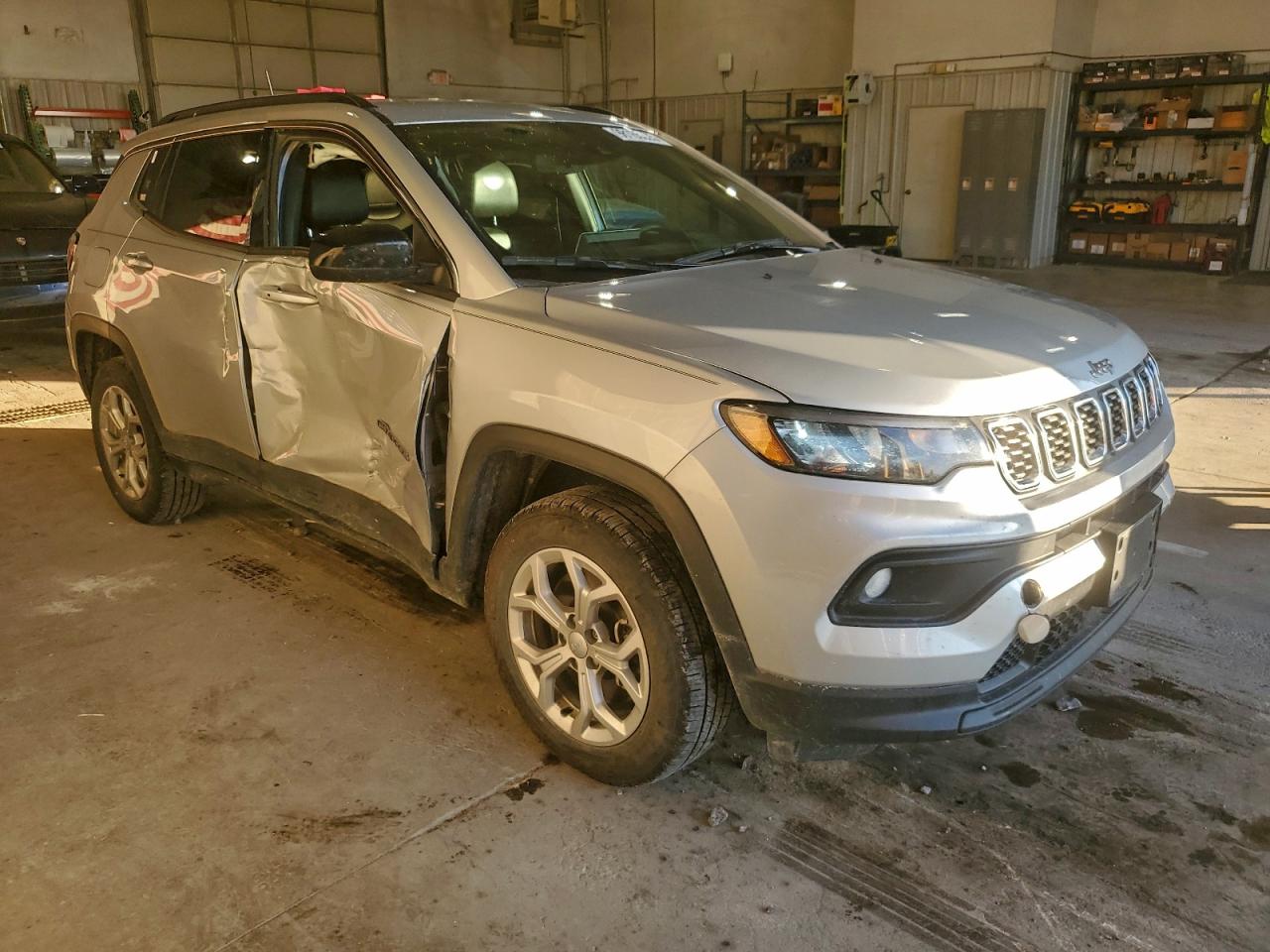 2024 JEEP COMPASS photo 4