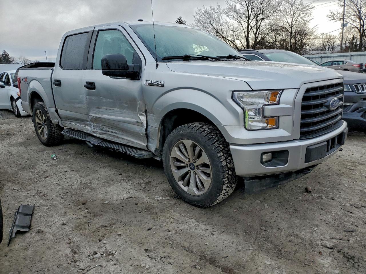 2017 FORD F150 SUPERCREW photo 4